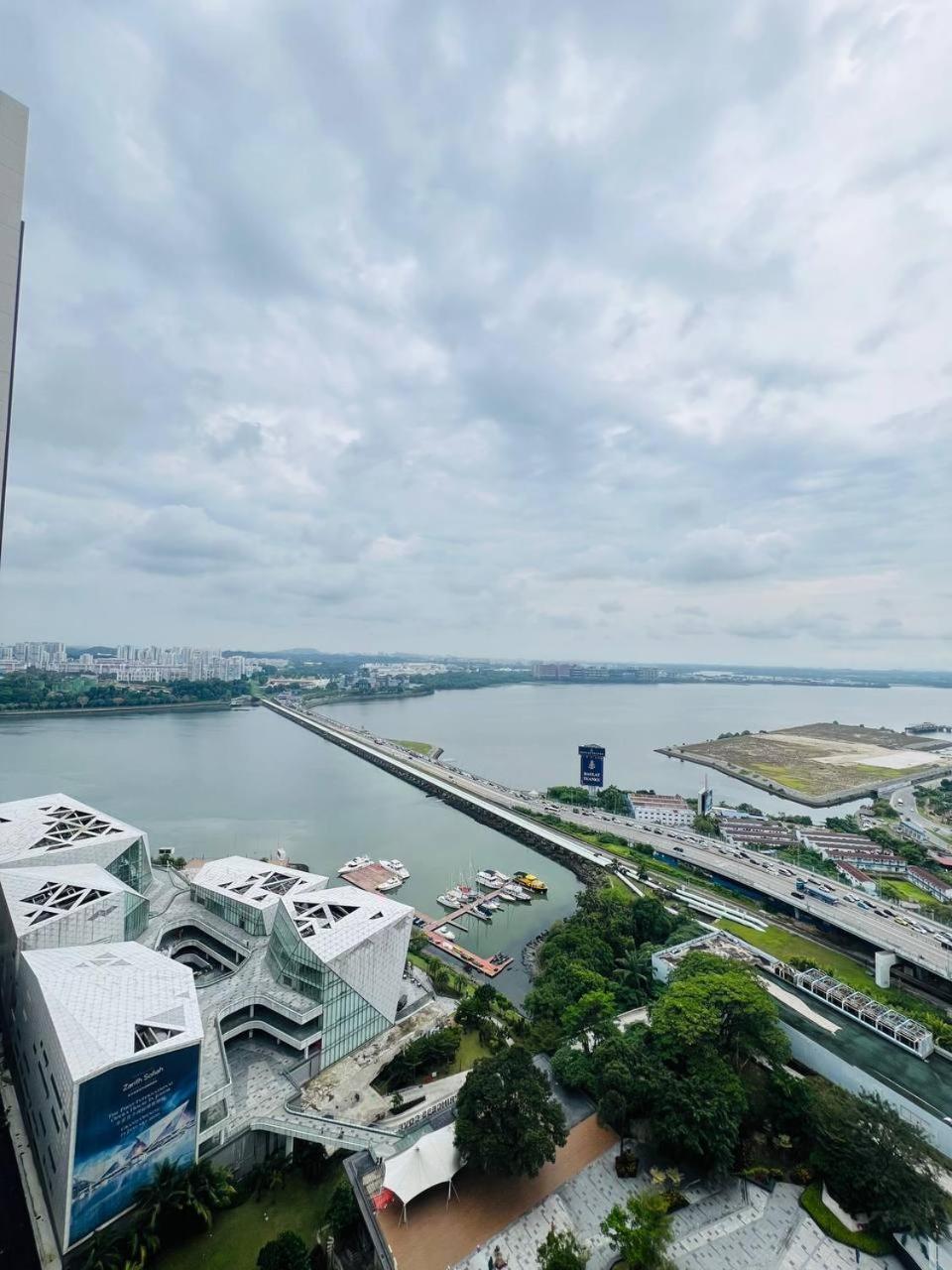 R&F Princess Cove At Anju Johor Bahru Exterior foto